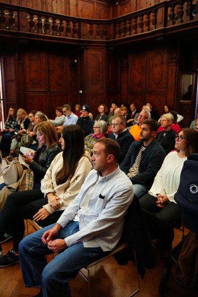 Il pubblico presente all'incontro "L’alimentazione del futuro, tra salute e sostenibilità" promosso dai dipartimenti dell'Università di Bologna DISTAL e DIMEVET