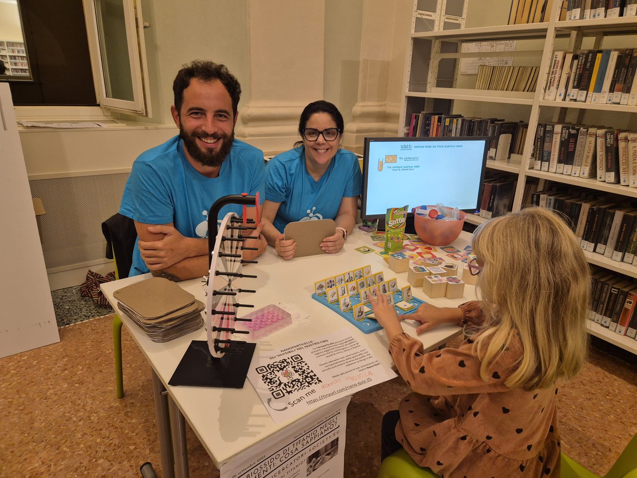 Un momento di una delle iniziative promosse dal DISTAL durante La Notte Europea dei ricercatori 2025