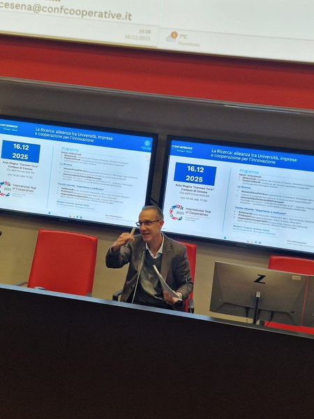 Un momento dell'evento "La Ricerca: Alleanza tra Università, Imprese e Cooperazione per l’Innovazione", a cui ha collaborato il DISTAL