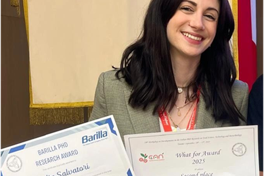 Giulia Salvatori premiata al 29th Workshop on the Developments in the Italian PhD Research on Food Science and Technology and Biotechnology Giulia Salvatori premiata al 29th Workshop on the Developments in the Italian PhD Research on Food Science and Technology and Biotechnology