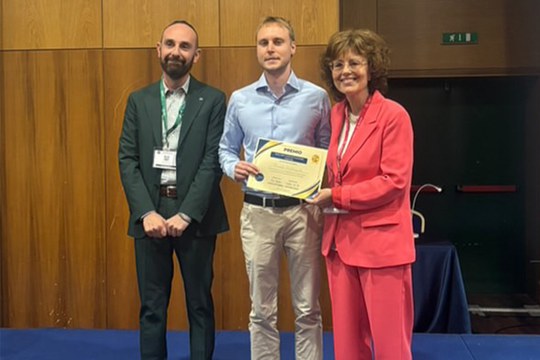 Thomas Montebugnoli premiato per la miglior comunicazione poster in occasione del 45° Congresso Nazionale SINU 2025 Thomas Montebugnoli premiato per la miglior comunicazione poster in occasione del 45° Congresso Nazionale SINU 2025